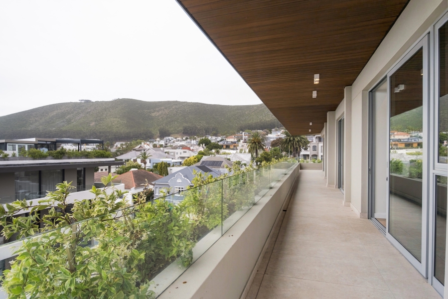 3 Bedroom Property for Sale in Fresnaye Western Cape